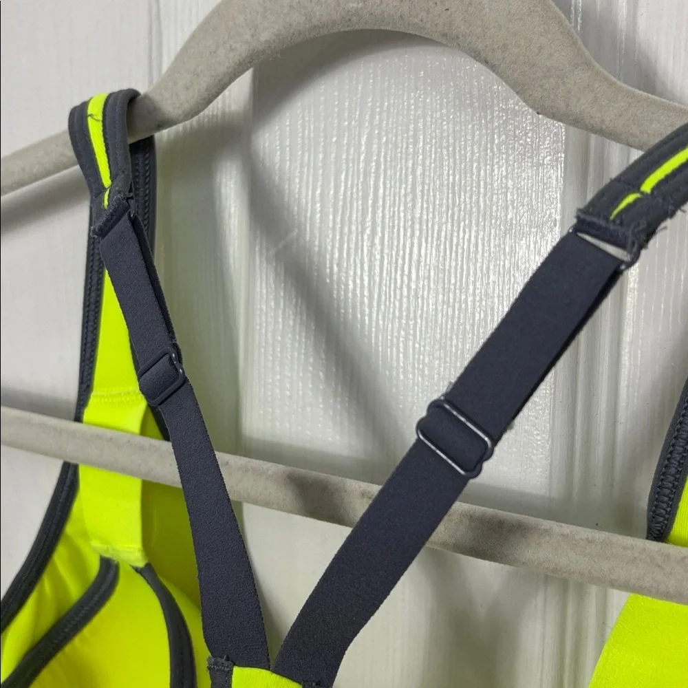 VSX SPORT Victoria’s Secret Reacerback zip front sports bra neon yellow size 36B